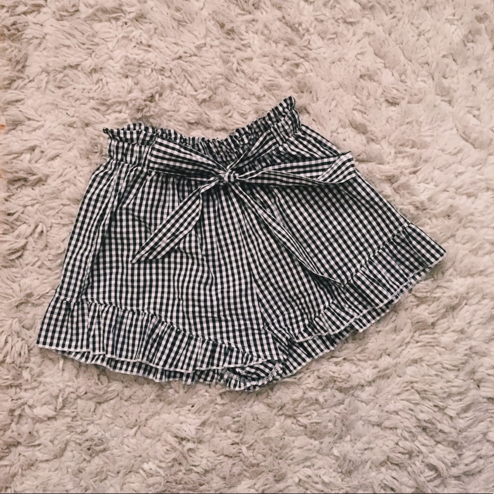 ✨Never Worn Gingham Shorts✨